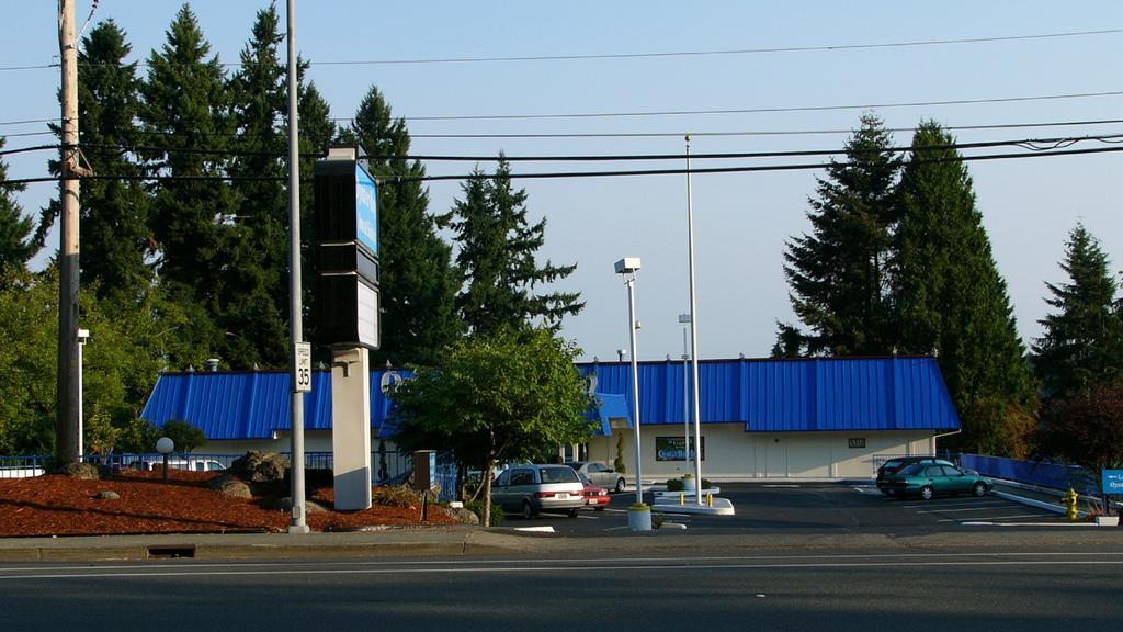 Oyster Bay Inn & Suites Bremerton Extérieur photo